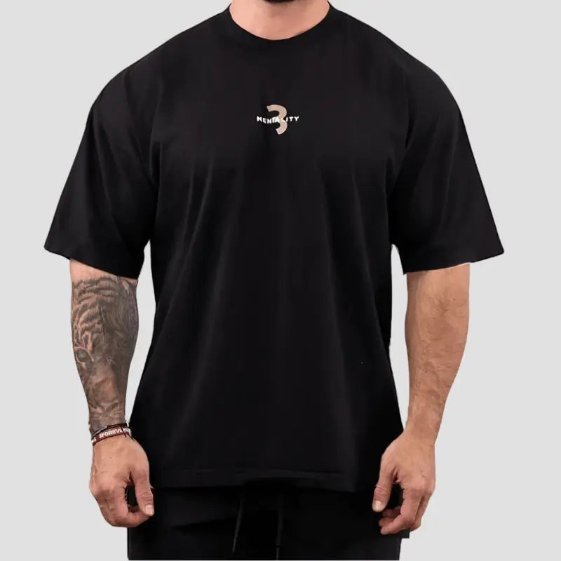 Camiseta Oversized Masculina, Camiseta Oversized para Academia, Camiseta Oversized de Algodão, Camiseta Oversized Fitness Masculina, Camiseta Oversized CBUM, Camiseta Oversized Respirável, Camiseta Oversized Casual Esportiva, Camiseta Oversized Confortável.