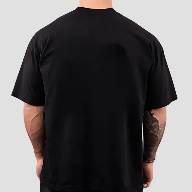 Camiseta Oversized Masculina, Camiseta Oversized para Academia, Camiseta Oversized de Algodão, Camiseta Oversized Fitness Masculina, Camiseta Oversized CBUM, Camiseta Oversized Respirável, Camiseta Oversized Casual Esportiva, Camiseta Oversized Confortável.