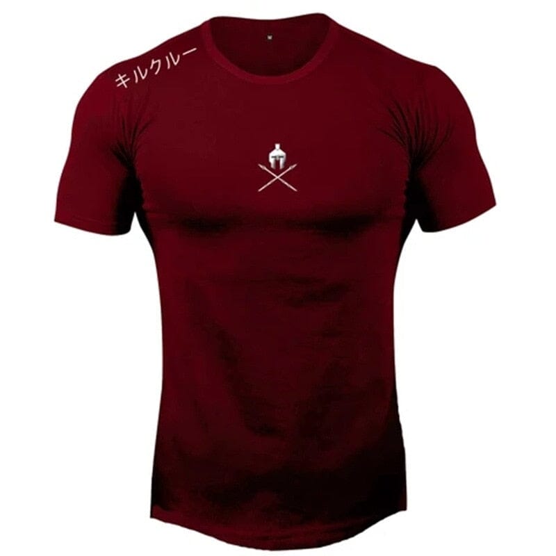 Camiseta de treino vermelha 'Spartan' da Iron Club com logo no peito e estampa japonesa no ombro.